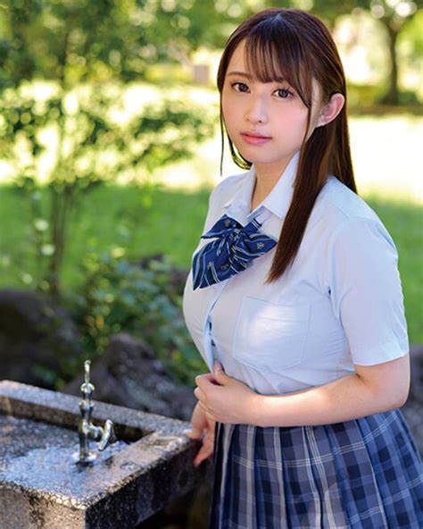 A pristine face with the air of maturity and the suppleness of youth. . Best uncensored jav
